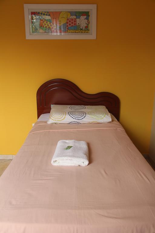 Single Room,381902266:JPEG